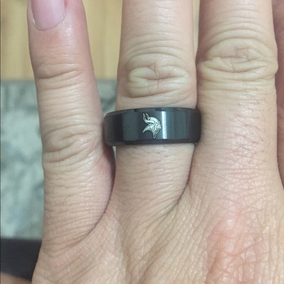 Minnesota Vikings Black Ring - Picture 3 of 4